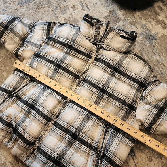 American Eagle Wool-blend plaid puffer coat. Women's size xs. - Picture 15 of 16